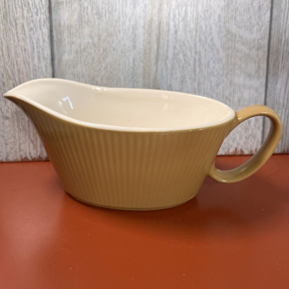 Sheffield Regency Serenade 8" Gravy Boat Ribbed‎ USA Mustard Yellow 1960's